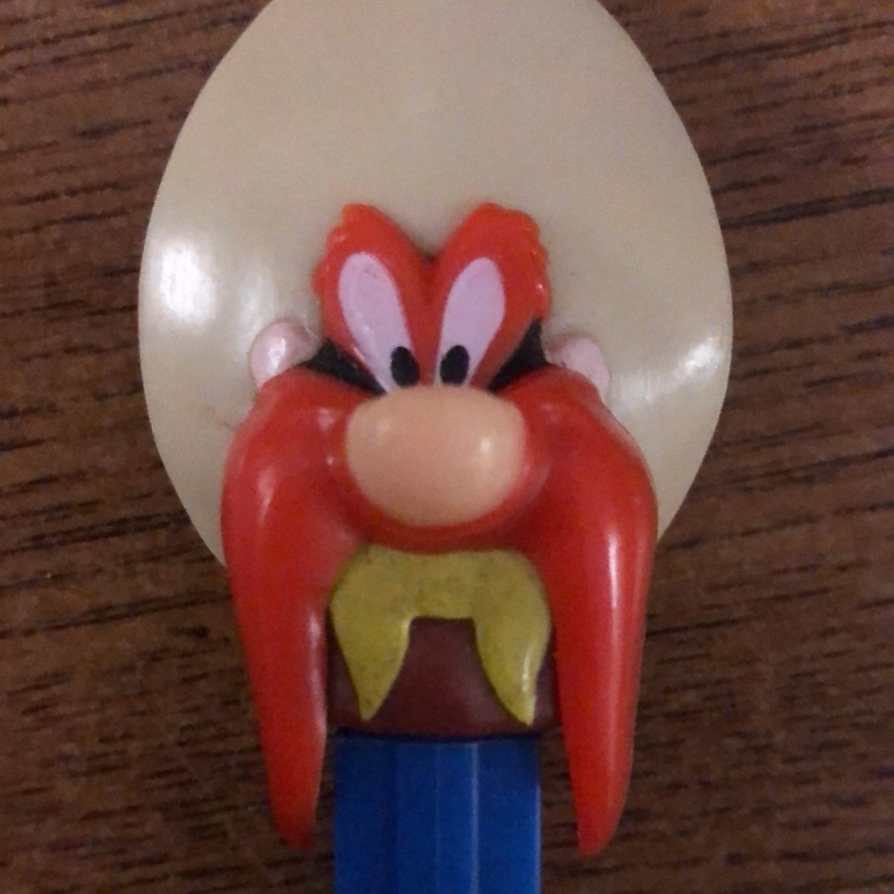 Rare PEZ Yosemite Sam Bugs bunny and Easter bunny dispensers - Picture 3 of 14